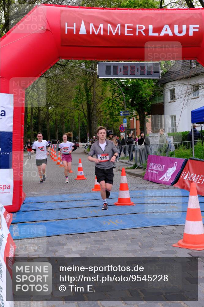 19.04.2026 - Hammer Lauf Tim E. http://msf.ph/oto/9545228 19.04.2026 12:28:49 Ziel 15, 21, 24, 528, 529, 539, 862 meine-sportfotos.de