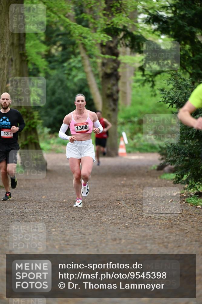 19.04.2026 - Hammer Lauf Dr. Thomas Lammeyer http://msf.ph/oto/9545398 19.04.2026 11:24:28 Laufen 131, 1300 meine-sportfotos.de