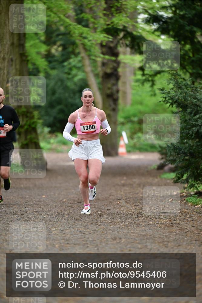 19.04.2026 - Hammer Lauf Dr. Thomas Lammeyer http://msf.ph/oto/9545406 19.04.2026 11:24:28 Laufen 1300 meine-sportfotos.de