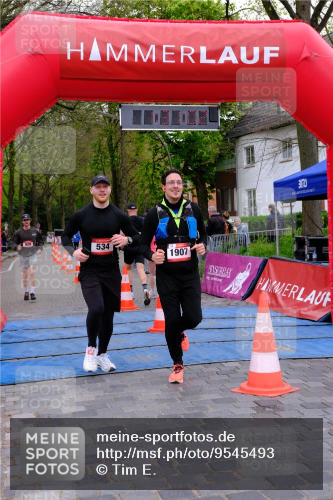 19.04.2026 - Hammer Lauf Tim E. http://msf.ph/oto/9545493 19.04.2026 12:31:09 Ziel 22, 406, 407, 534, 562, 928, 1907 meine-sportfotos.de