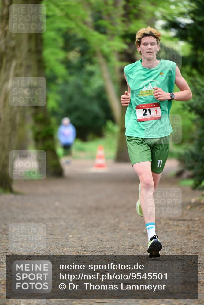 19.04.2026 - Hammer Lauf Dr. Thomas Lammeyer http://msf.ph/oto/9545501 19.04.2026 11:25:03 Laufen 211 meine-sportfotos.de