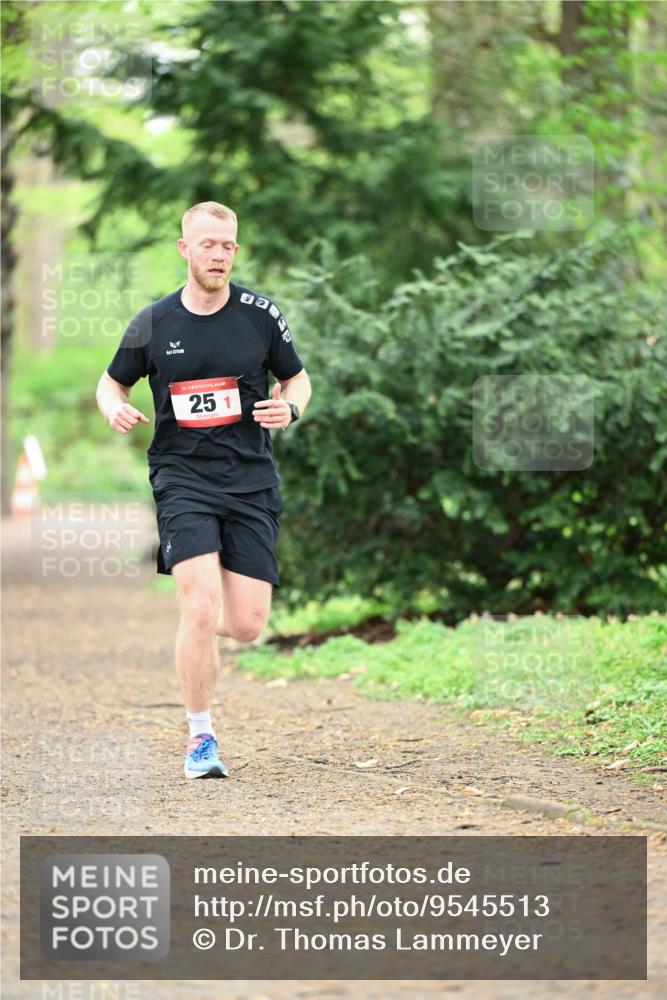 19.04.2026 - Hammer Lauf Dr. Thomas Lammeyer http://msf.ph/oto/9545513 19.04.2026 11:25:32 Laufen 251 meine-sportfotos.de