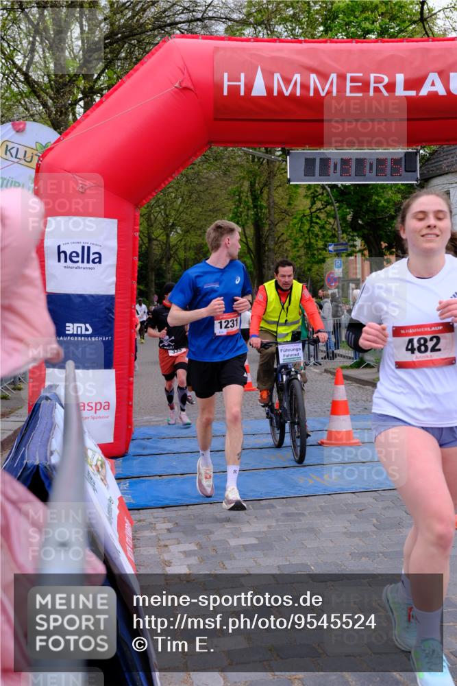 19.04.2026 - Hammer Lauf Tim E. http://msf.ph/oto/9545524 19.04.2026 12:31:43 Ziel 299, 335, 450, 482, 565, 796, 1231, 1704, 1777 meine-sportfotos.de