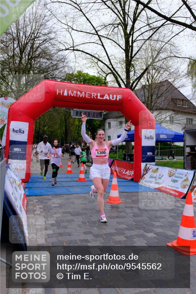 19.04.2026 - Hammer Lauf Tim E. http://msf.ph/oto/9545562 19.04.2026 12:31:53 Ziel 8, 123, 141, 304, 306, 412, 420, 549, 690, 1103, 1106, 1111, 1300, 1339, 1593, 1601, 1928 meine-sportfotos.de