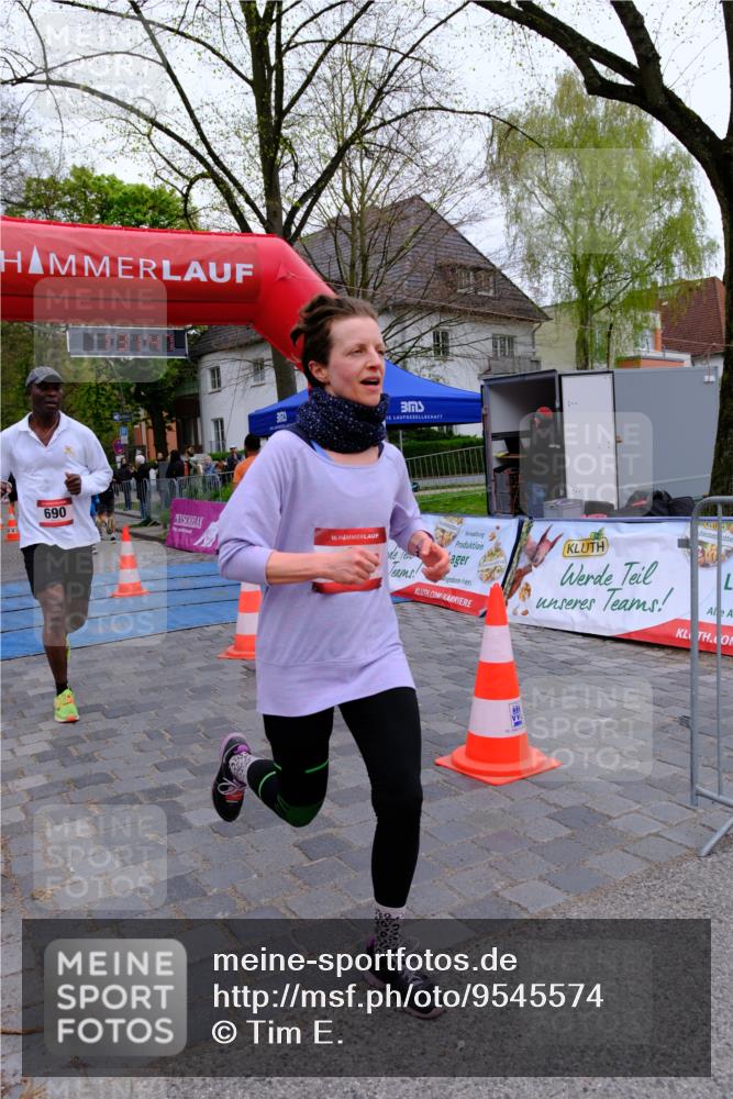 19.04.2026 - Hammer Lauf Tim E. http://msf.ph/oto/9545574 19.04.2026 12:31:55 Ziel 8, 123, 141, 255, 304, 306, 412, 420, 549, 690, 1103, 1111, 1300, 1339, 1593, 1601 meine-sportfotos.de