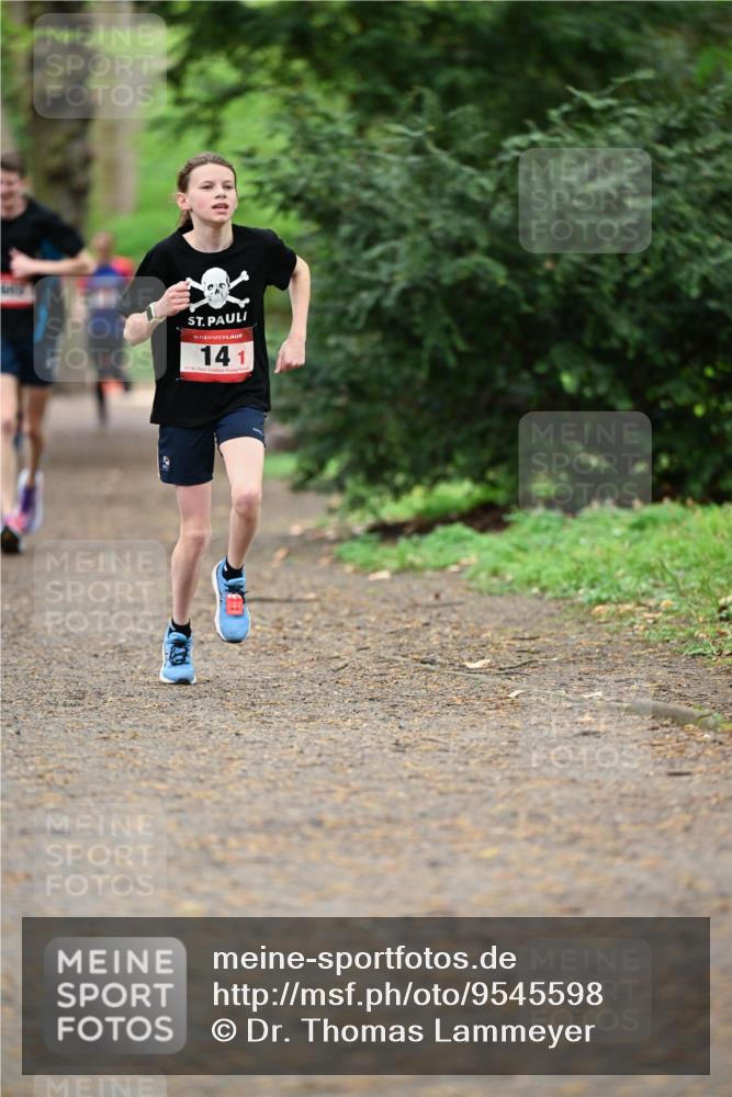 19.04.2026 - Hammer Lauf Dr. Thomas Lammeyer http://msf.ph/oto/9545598 19.04.2026 11:25:46 Laufen 141 meine-sportfotos.de