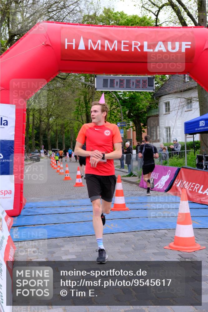 19.04.2026 - Hammer Lauf Tim E. http://msf.ph/oto/9545617 19.04.2026 12:32:06 Ziel 388, 421, 773, 1349, 1841, 1853, 1869 meine-sportfotos.de