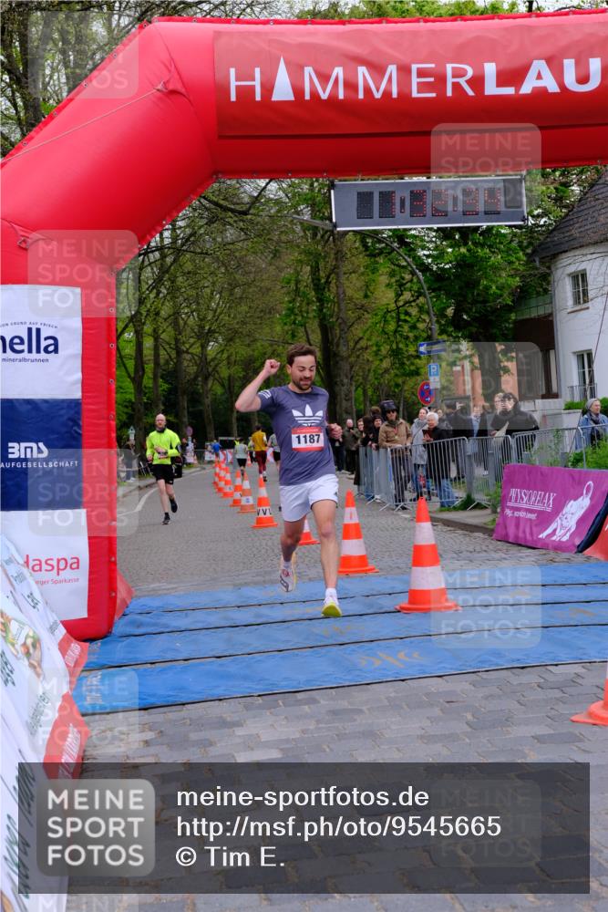 19.04.2026 - Hammer Lauf Tim E. http://msf.ph/oto/9545665 19.04.2026 12:32:42 Ziel 240, 318, 326, 1187 meine-sportfotos.de