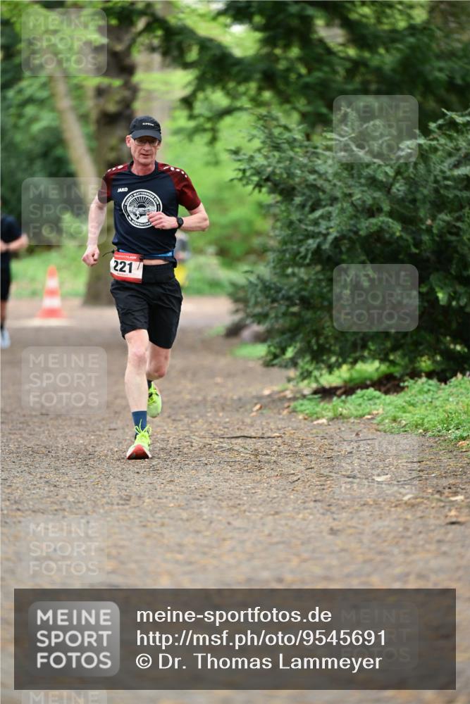 19.04.2026 - Hammer Lauf Dr. Thomas Lammeyer http://msf.ph/oto/9545691 19.04.2026 11:26:03 Laufen 221 meine-sportfotos.de