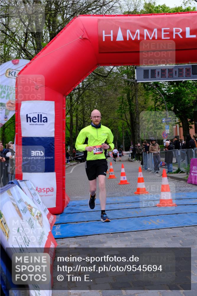 19.04.2026 - Hammer Lauf Tim E. http://msf.ph/oto/9545694 19.04.2026 12:32:46 Ziel 189, 326, 564, 567, 817, 830, 1187, 1609 meine-sportfotos.de