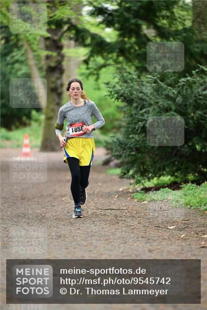 19.04.2026 - Hammer Lauf Dr. Thomas Lammeyer http://msf.ph/oto/9545742 19.04.2026 11:26:13 Laufen 1858 meine-sportfotos.de
