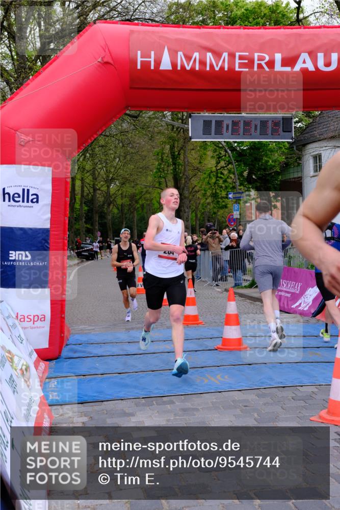19.04.2026 - Hammer Lauf Tim E. http://msf.ph/oto/9545744 19.04.2026 12:33:23 Ziel 17, 204, 213, 264, 418, 475, 697, 902, 905, 1729, 1761, 1832 meine-sportfotos.de