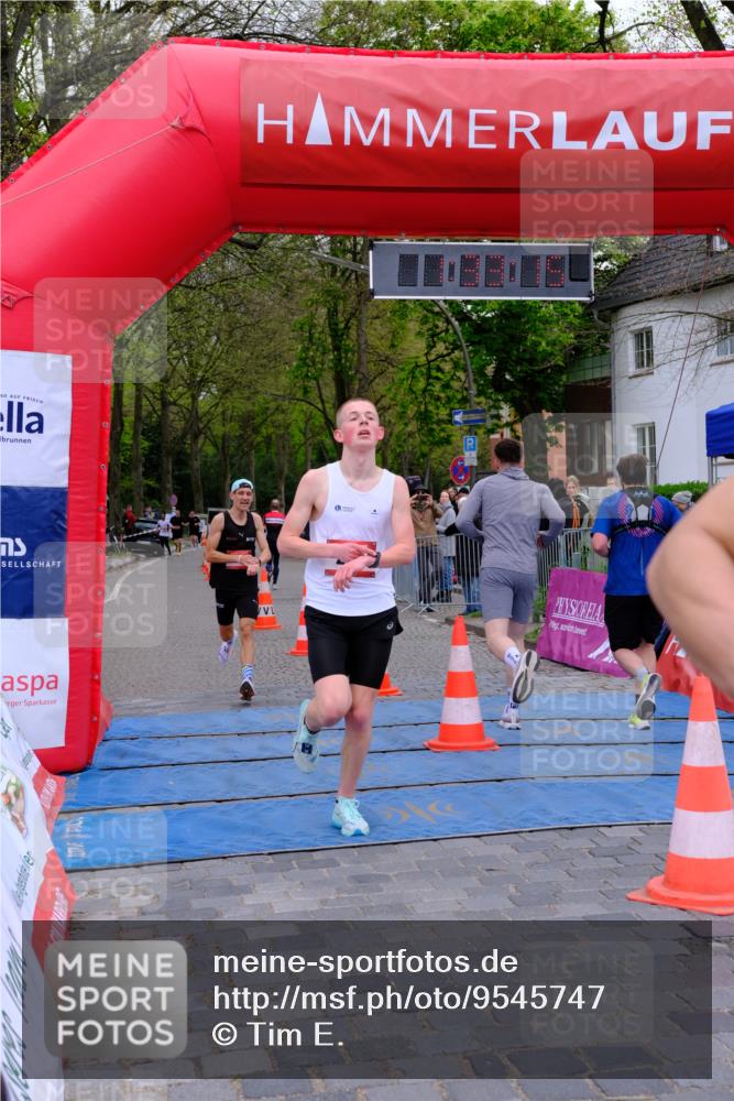 19.04.2026 - Hammer Lauf Tim E. http://msf.ph/oto/9545747 19.04.2026 12:33:23 Ziel 17, 204, 213, 264, 418, 475, 697, 902, 905, 1729, 1761, 1832 meine-sportfotos.de