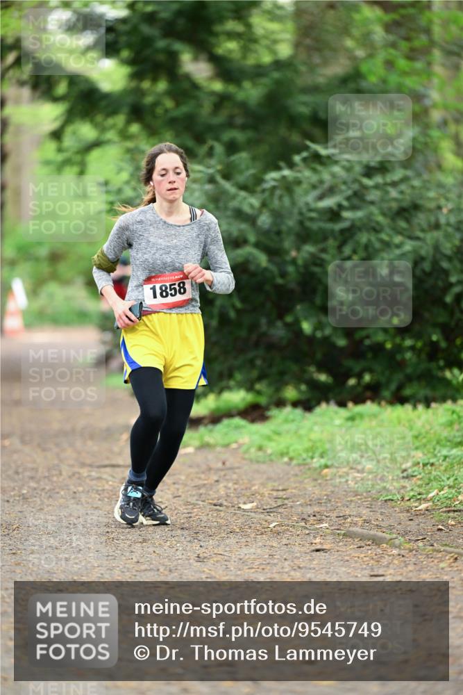 19.04.2026 - Hammer Lauf Dr. Thomas Lammeyer http://msf.ph/oto/9545749 19.04.2026 11:26:14 Laufen 1858 meine-sportfotos.de