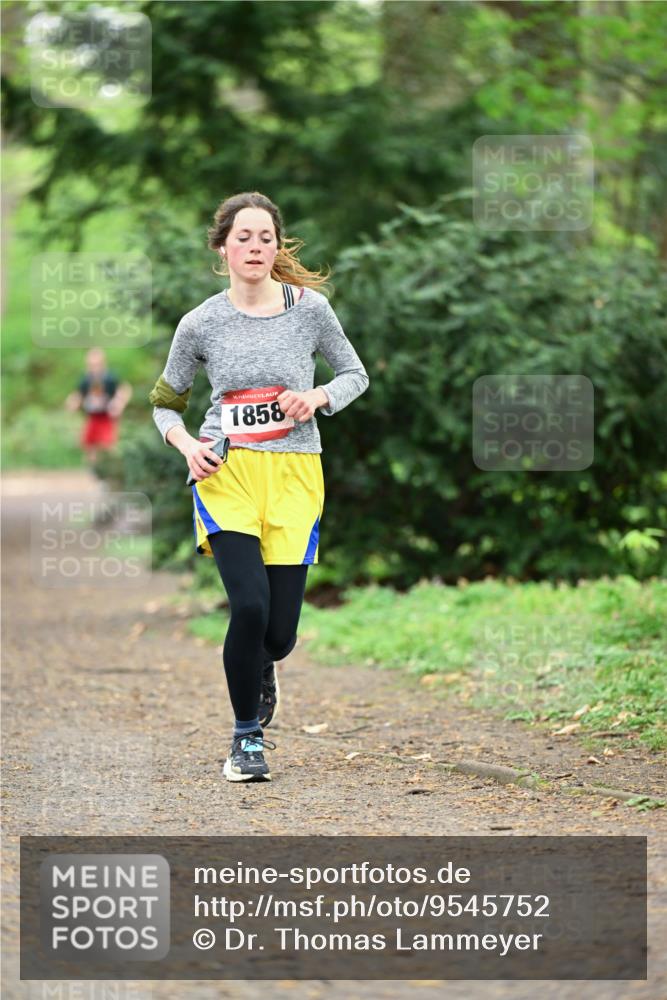 19.04.2026 - Hammer Lauf Dr. Thomas Lammeyer http://msf.ph/oto/9545752 19.04.2026 11:26:15 Laufen 1858 meine-sportfotos.de