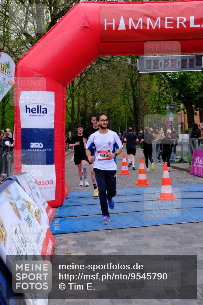 19.04.2026 - Hammer Lauf Tim E. http://msf.ph/oto/9545790 19.04.2026 12:33:41 Ziel 346, 467, 566, 656, 721, 825, 929, 933, 986, 1628 meine-sportfotos.de