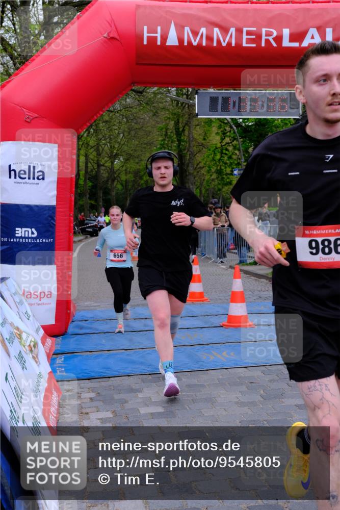 19.04.2026 - Hammer Lauf Tim E. http://msf.ph/oto/9545805 19.04.2026 12:33:44 Ziel 11, 263, 346, 467, 656, 929, 933, 986, 1631 meine-sportfotos.de