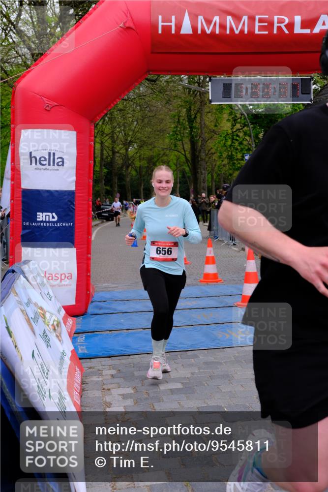 19.04.2026 - Hammer Lauf Tim E. http://msf.ph/oto/9545811 19.04.2026 12:33:45 Ziel 11, 263, 346, 656, 929, 933, 986, 1196, 1631 meine-sportfotos.de