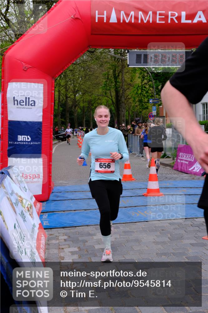 19.04.2026 - Hammer Lauf Tim E. http://msf.ph/oto/9545814 19.04.2026 12:33:45 Ziel 11, 263, 346, 656, 929, 933, 986, 1196, 1631 meine-sportfotos.de