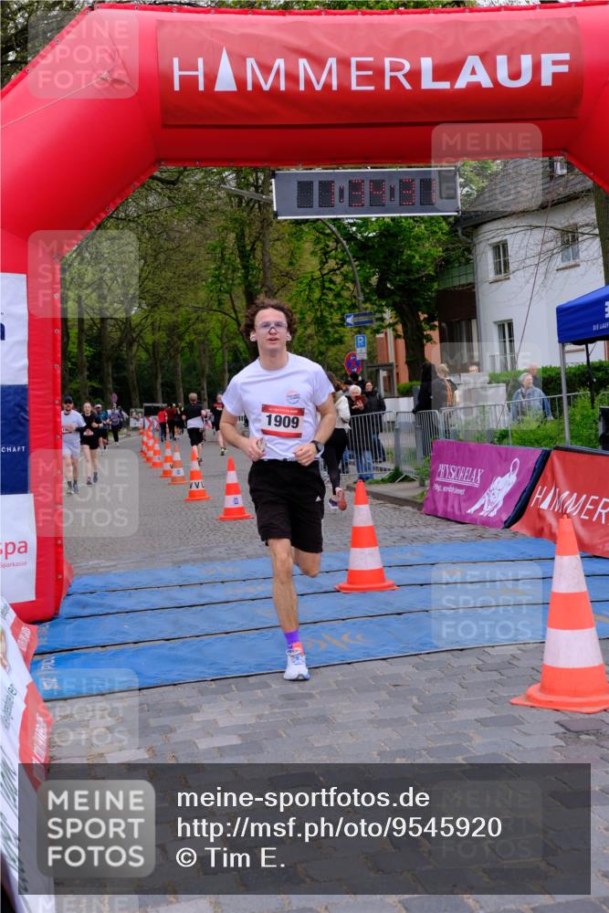 19.04.2026 - Hammer Lauf Tim E. http://msf.ph/oto/9545920 19.04.2026 12:34:39 Ziel 4, 451, 1170, 1203, 1594, 1889, 1909 meine-sportfotos.de