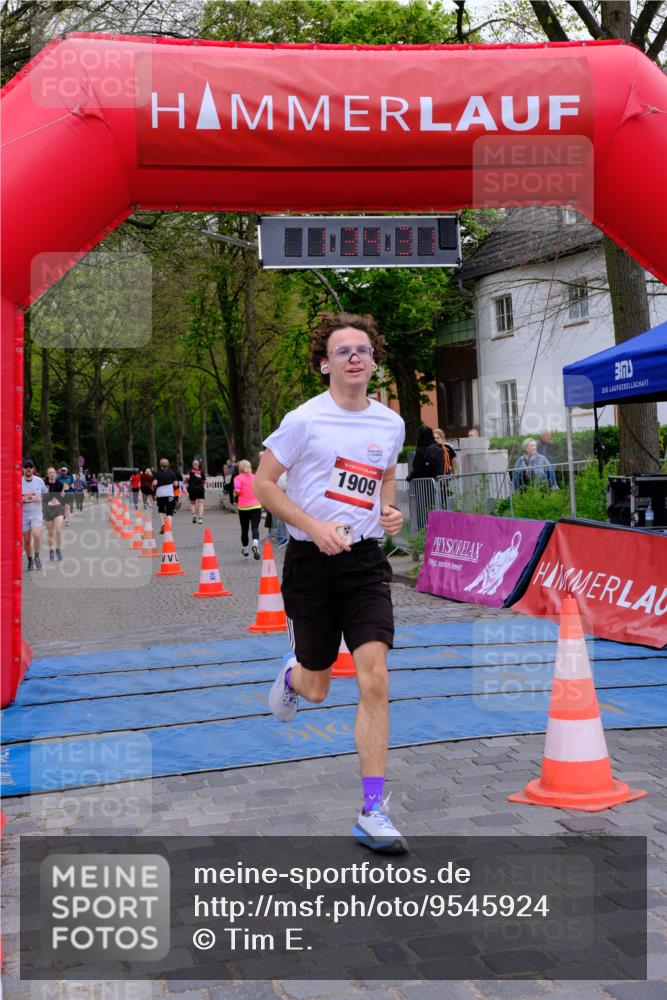 19.04.2026 - Hammer Lauf Tim E. http://msf.ph/oto/9545924 19.04.2026 12:34:39 Ziel 4, 451, 1170, 1203, 1594, 1889, 1909 meine-sportfotos.de