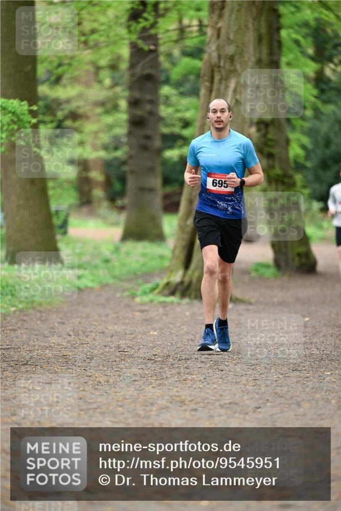 19.04.2026 - Hammer Lauf Dr. Thomas Lammeyer http://msf.ph/oto/9545951 19.04.2026 11:26:59 Laufen 695 meine-sportfotos.de
