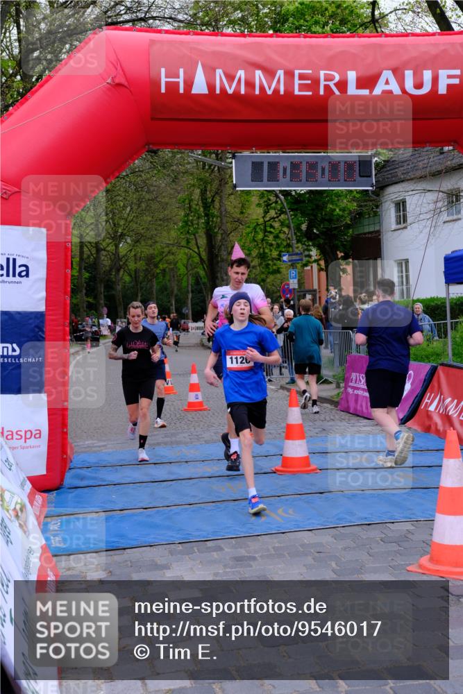19.04.2026 - Hammer Lauf Tim E. http://msf.ph/oto/9546017 19.04.2026 12:35:08 Ziel 138, 224, 415, 443, 558, 680, 732, 739, 882, 1073, 1126, 1275, 1624 meine-sportfotos.de