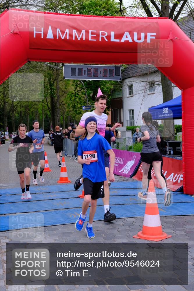 19.04.2026 - Hammer Lauf Tim E. http://msf.ph/oto/9546024 19.04.2026 12:35:09 Ziel 138, 224, 360, 415, 443, 558, 680, 732, 739, 882, 1073, 1126, 1275, 1624, 1880 meine-sportfotos.de