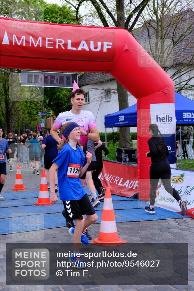 19.04.2026 - Hammer Lauf Tim E. http://msf.ph/oto/9546027 19.04.2026 12:35:09 Ziel 138, 224, 360, 415, 443, 558, 680, 732, 739, 882, 1073, 1126, 1275, 1624, 1880 meine-sportfotos.de