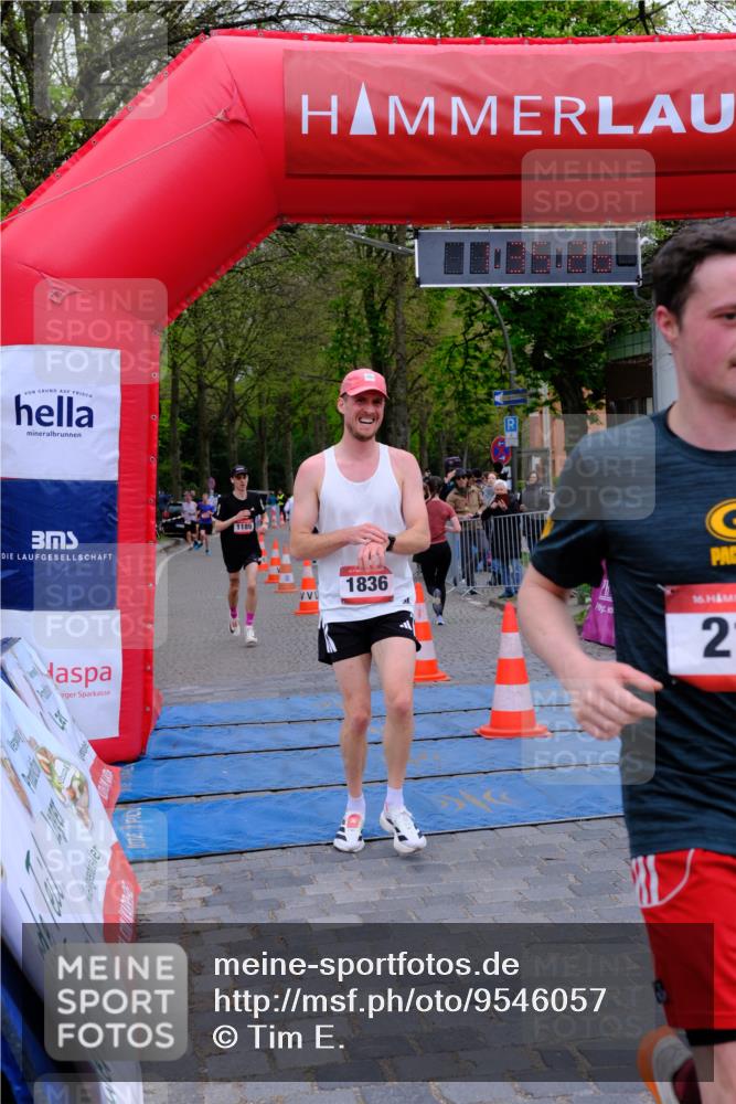 19.04.2026 - Hammer Lauf Tim E. http://msf.ph/oto/9546057 19.04.2026 12:35:34 Ziel 159, 218, 943, 1059, 1189, 1253, 1618, 1836, 1929 meine-sportfotos.de