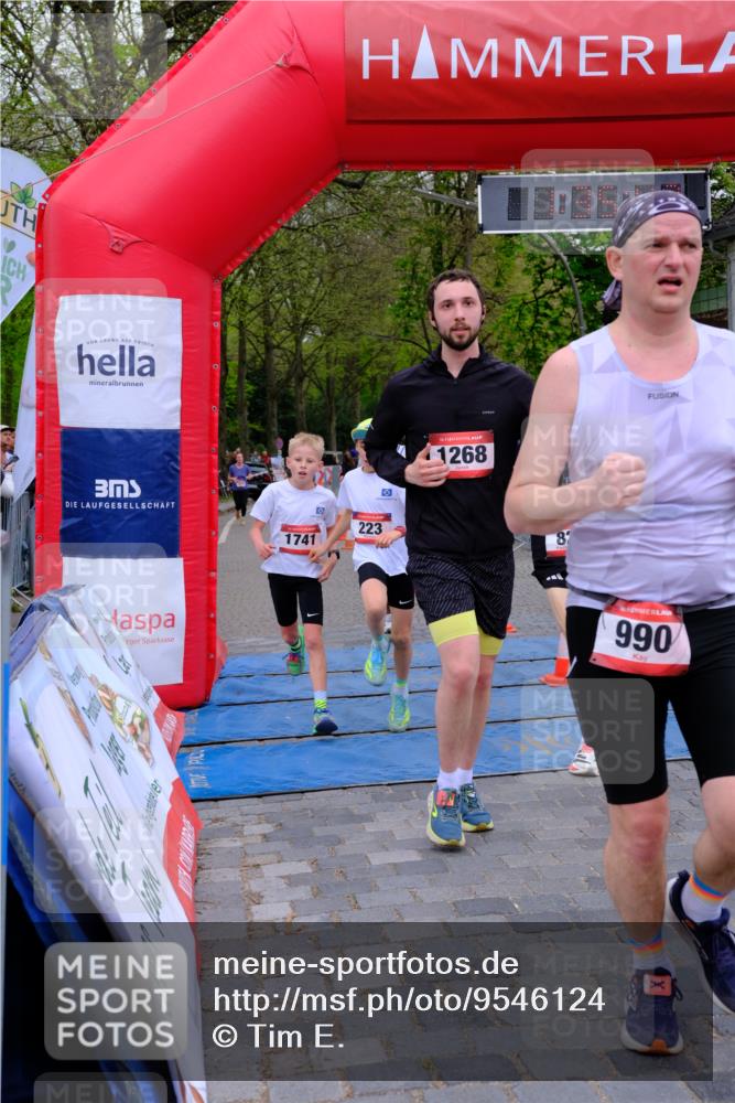 19.04.2026 - Hammer Lauf Tim E. http://msf.ph/oto/9546124 19.04.2026 12:35:51 Ziel 104, 202, 223, 265, 268, 730, 740, 820, 944, 990, 1268, 1741 meine-sportfotos.de