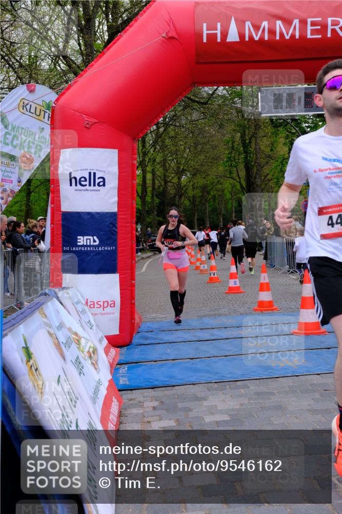 19.04.2026 - Hammer Lauf Tim E. http://msf.ph/oto/9546162 19.04.2026 12:36:11 Ziel 442, 661, 688, 819, 1070, 1143, 1288, 1588, 1607, 1834 meine-sportfotos.de