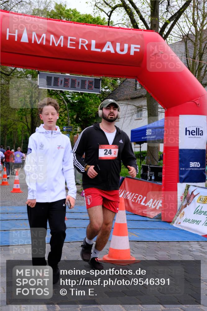 19.04.2026 - Hammer Lauf Tim E. http://msf.ph/oto/9546391 19.04.2026 12:37:23 Ziel 6, 24, 168, 636, 1575, 1611, 1626, 1870, 1871 meine-sportfotos.de