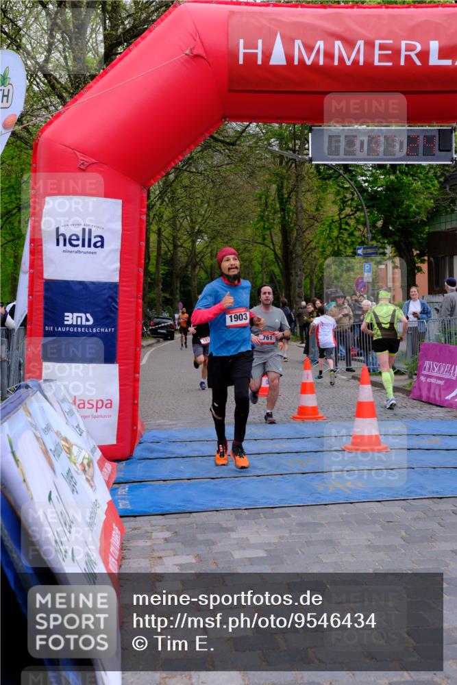 19.04.2026 - Hammer Lauf Tim E. http://msf.ph/oto/9546434 19.04.2026 12:37:32 Ziel 6, 123, 472, 761, 1041, 1042, 1102, 1134, 1161, 1570, 1681, 1786, 1829, 1871, 1903 meine-sportfotos.de