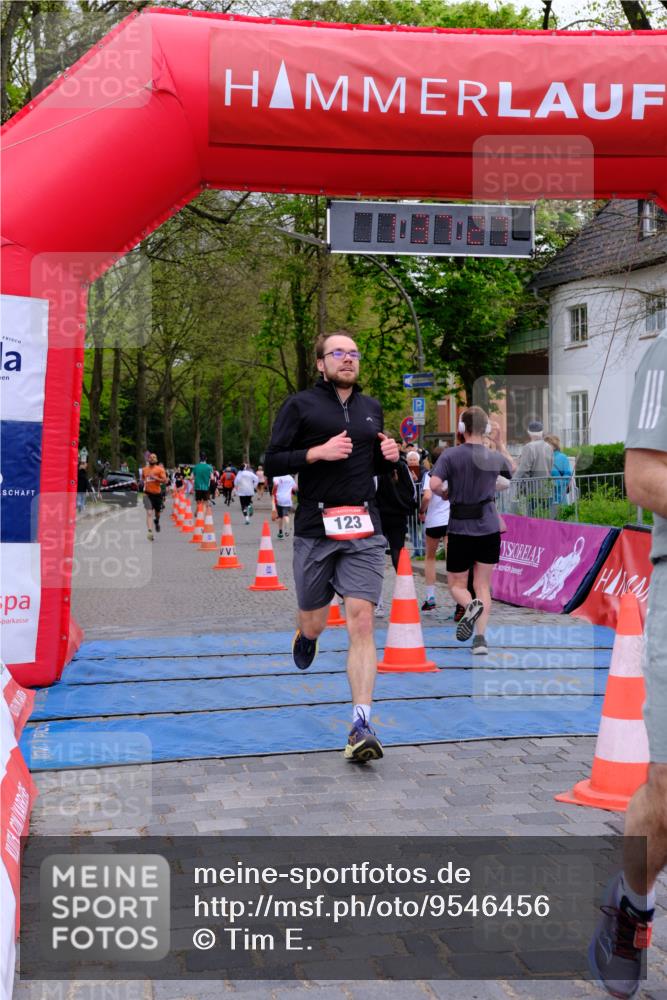 19.04.2026 - Hammer Lauf Tim E. http://msf.ph/oto/9546456 19.04.2026 12:37:35 Ziel 123, 472, 761, 1041, 1042, 1102, 1134, 1161, 1593, 1681, 1786, 1829, 1903 meine-sportfotos.de