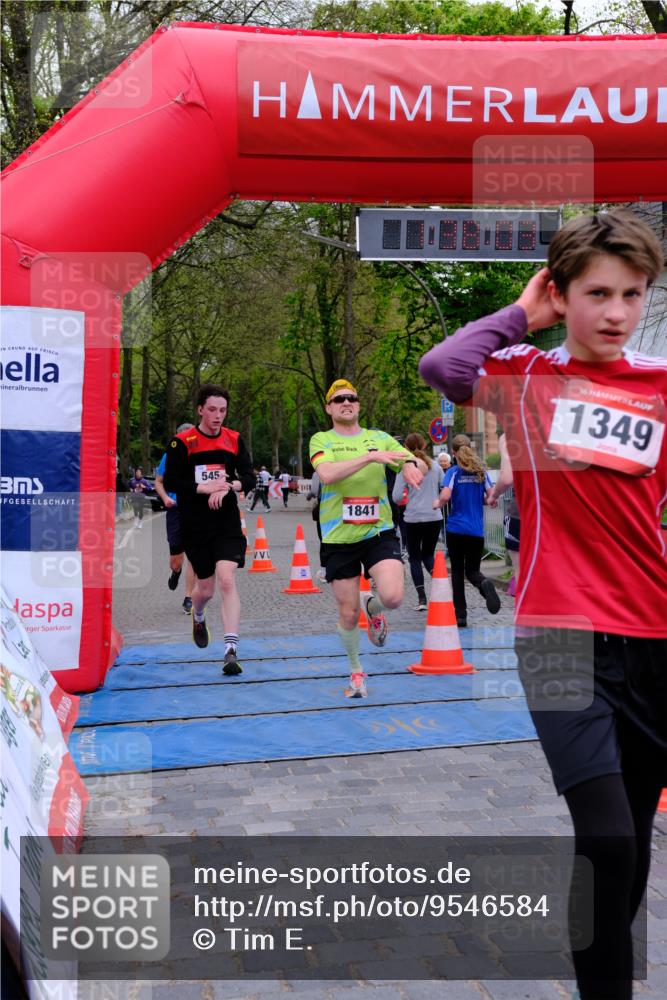 19.04.2026 - Hammer Lauf Tim E. http://msf.ph/oto/9546584 19.04.2026 12:38:11 Ziel 150, 240, 304, 347, 522, 523, 545, 629, 630, 881, 985, 991, 1207, 1349, 1576, 1613, 1841, 1845 meine-sportfotos.de