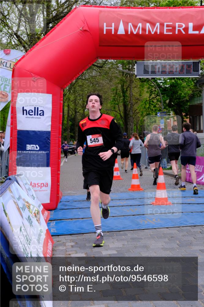 19.04.2026 - Hammer Lauf Tim E. http://msf.ph/oto/9546598 19.04.2026 12:38:12 Ziel 150, 304, 347, 522, 523, 545, 629, 630, 881, 985, 991, 1207, 1349, 1576, 1613, 1841, 1845 meine-sportfotos.de