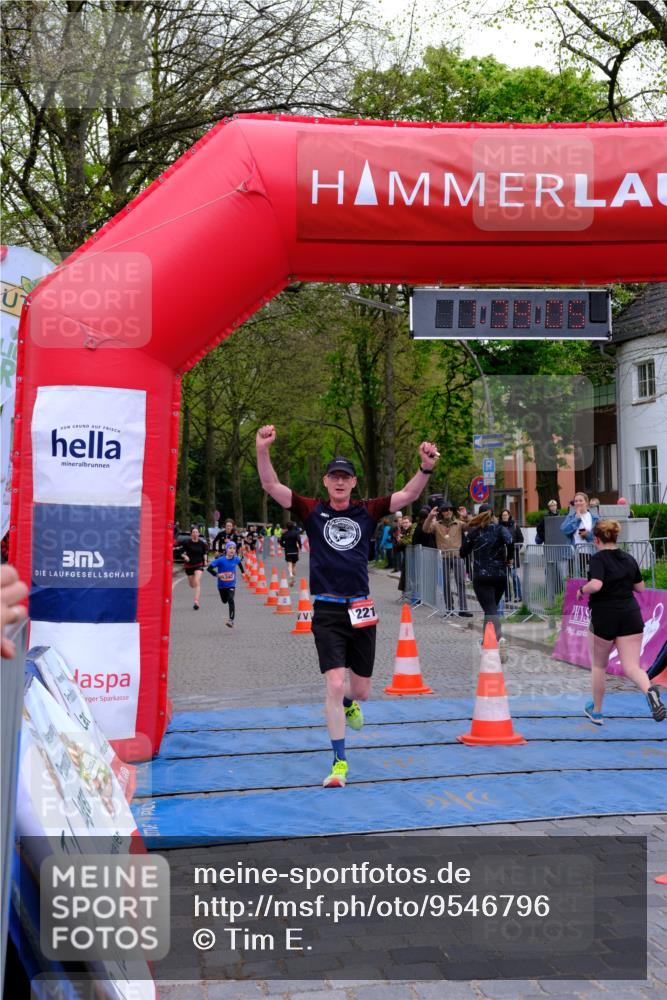 19.04.2026 - Hammer Lauf Tim E. http://msf.ph/oto/9546796 19.04.2026 12:39:13 Ziel 221, 406, 407, 663, 714, 865, 902, 905, 1038, 1137, 1340, 1832 meine-sportfotos.de