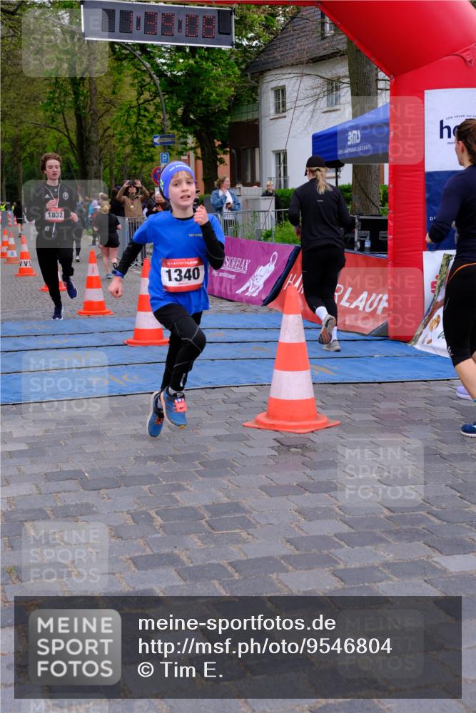 19.04.2026 - Hammer Lauf Tim E. http://msf.ph/oto/9546804 19.04.2026 12:39:16 Ziel 221, 663, 714, 742, 865, 1038, 1137, 1340, 1832 meine-sportfotos.de