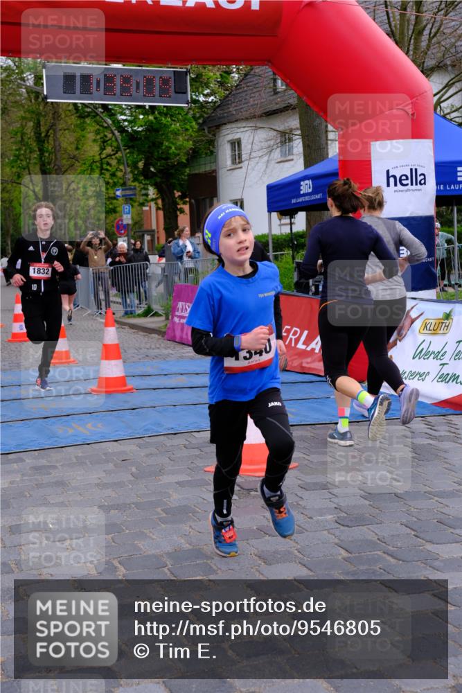 19.04.2026 - Hammer Lauf Tim E. http://msf.ph/oto/9546805 19.04.2026 12:39:17 Ziel 221, 663, 714, 742, 1038, 1137, 1340, 1832 meine-sportfotos.de