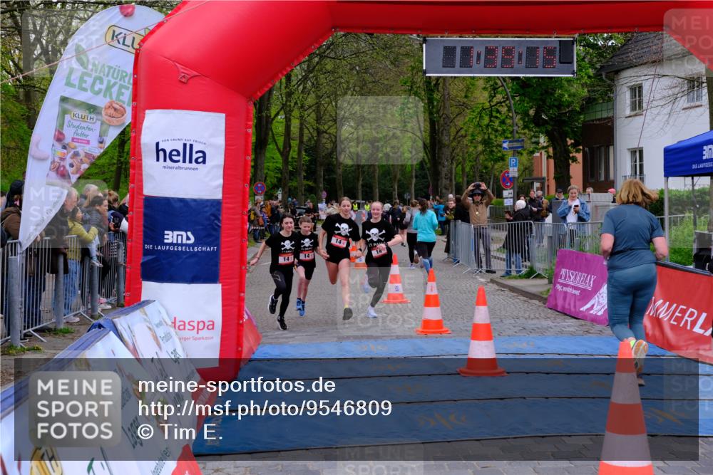 19.04.2026 - Hammer Lauf Tim E. http://msf.ph/oto/9546809 19.04.2026 12:39:23 Ziel 14, 411, 573, 742, 805, 1137, 1683 meine-sportfotos.de