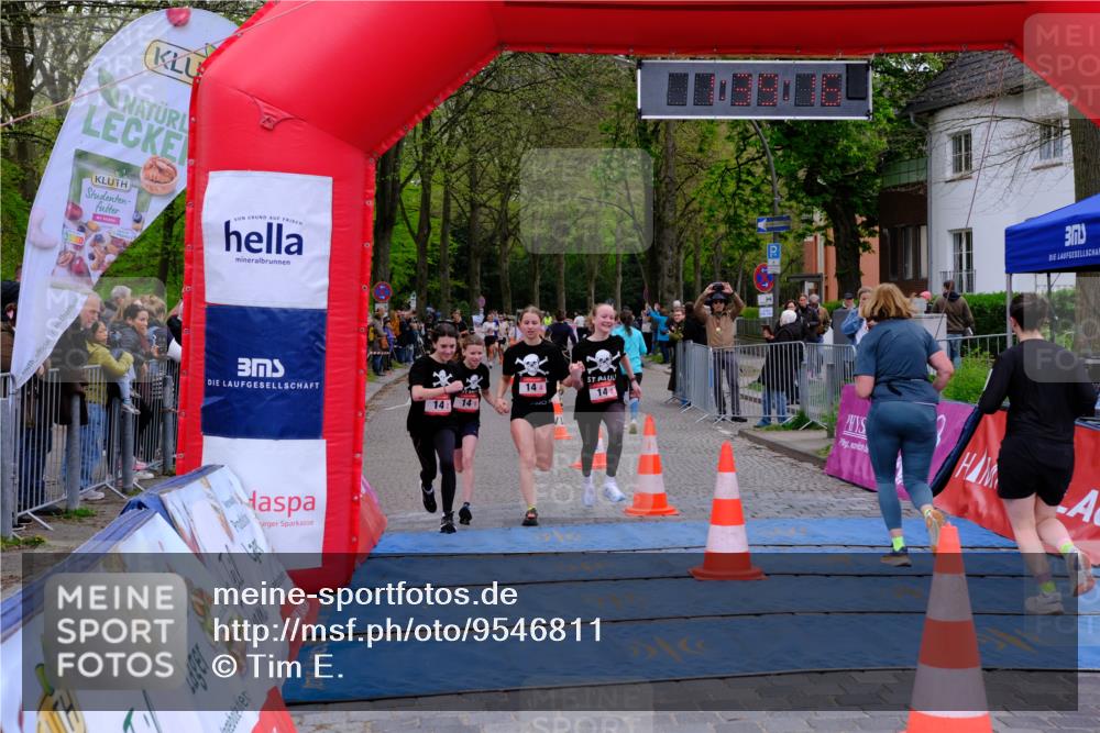 19.04.2026 - Hammer Lauf Tim E. http://msf.ph/oto/9546811 19.04.2026 12:39:24 Ziel 14, 411, 573, 742, 805, 1683 meine-sportfotos.de