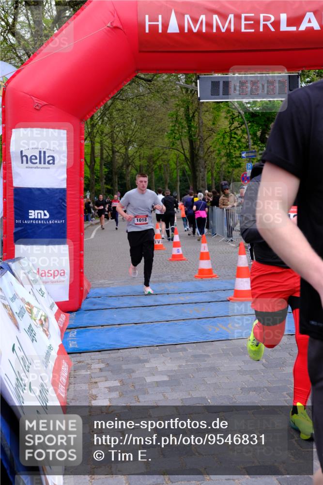 19.04.2026 - Hammer Lauf Tim E. http://msf.ph/oto/9546831 19.04.2026 12:39:45 Ziel 122, 709, 801, 932, 1018 meine-sportfotos.de