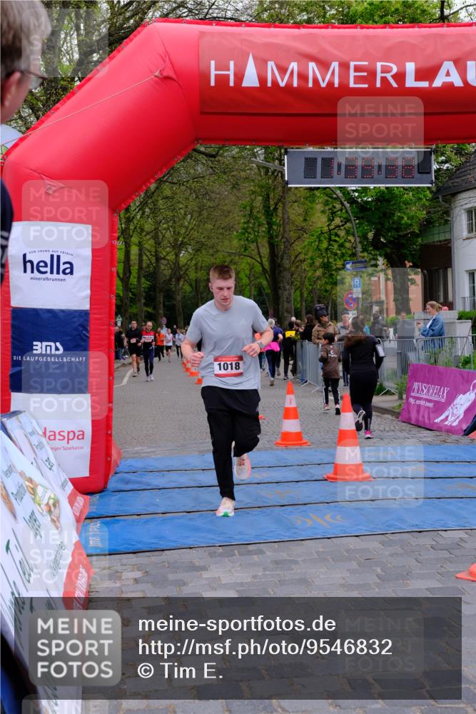 19.04.2026 - Hammer Lauf Tim E. http://msf.ph/oto/9546832 19.04.2026 12:39:46 Ziel 122, 709, 801, 932, 1018, 1646 meine-sportfotos.de