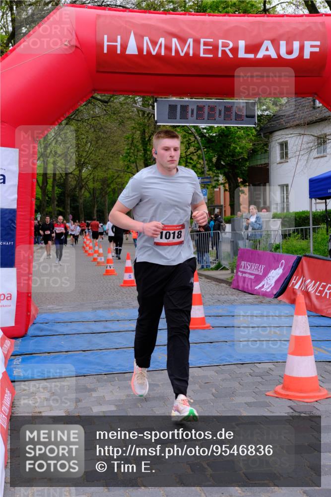 19.04.2026 - Hammer Lauf Tim E. http://msf.ph/oto/9546836 19.04.2026 12:39:47 Ziel 122, 709, 801, 932, 1018, 1646 meine-sportfotos.de