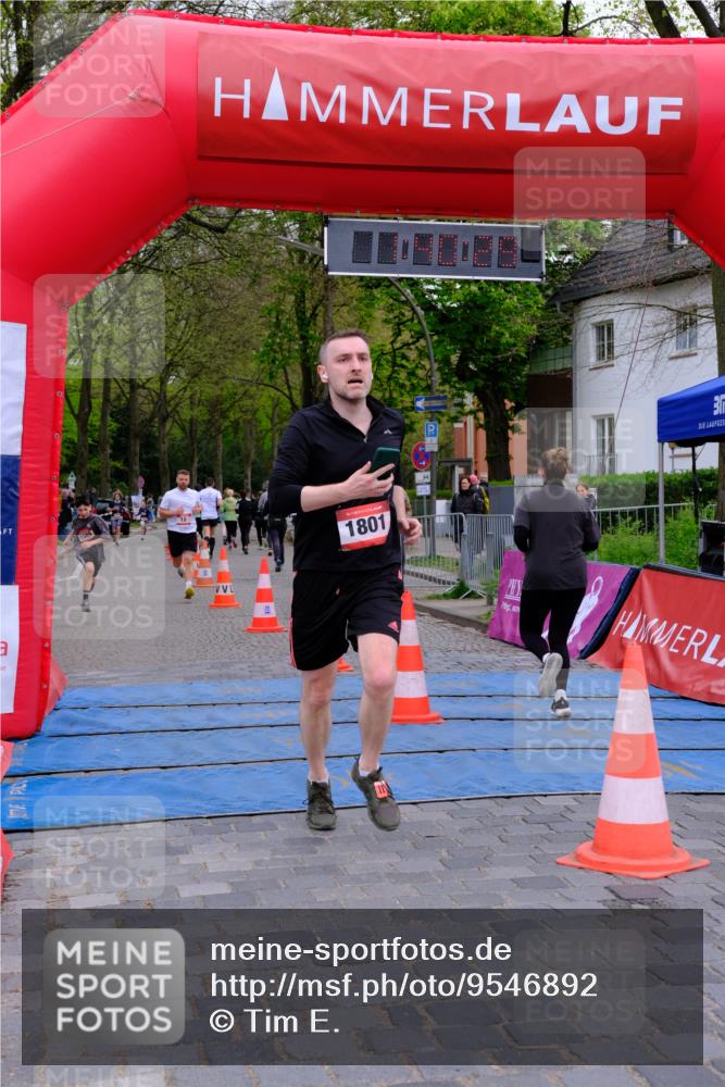 19.04.2026 - Hammer Lauf Tim E. http://msf.ph/oto/9546892 19.04.2026 12:40:37 Ziel 203, 807, 867, 959, 1581, 1589, 1801 meine-sportfotos.de