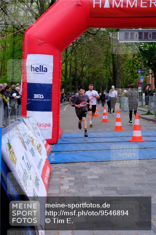 19.04.2026 - Hammer Lauf Tim E. http://msf.ph/oto/9546894 19.04.2026 12:40:38 Ziel 203, 807, 867, 959, 1581, 1589, 1801 meine-sportfotos.de
