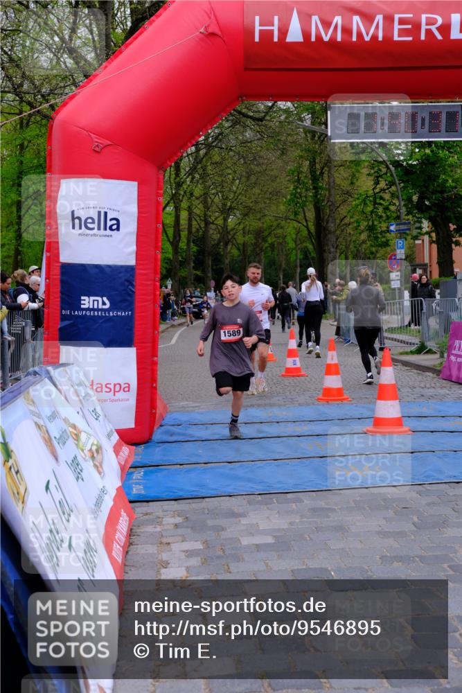 19.04.2026 - Hammer Lauf Tim E. http://msf.ph/oto/9546895 19.04.2026 12:40:39 Ziel 203, 807, 867, 959, 1589, 1801, 1840 meine-sportfotos.de