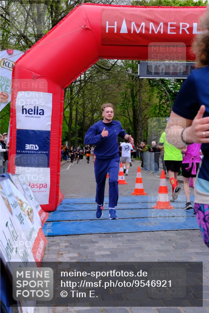 19.04.2026 - Hammer Lauf Tim E. http://msf.ph/oto/9546921 19.04.2026 12:40:55 Ziel 226, 346, 831, 931, 1170, 1209, 1224, 1263, 1621, 1733, 1825, 1831, 1919 meine-sportfotos.de