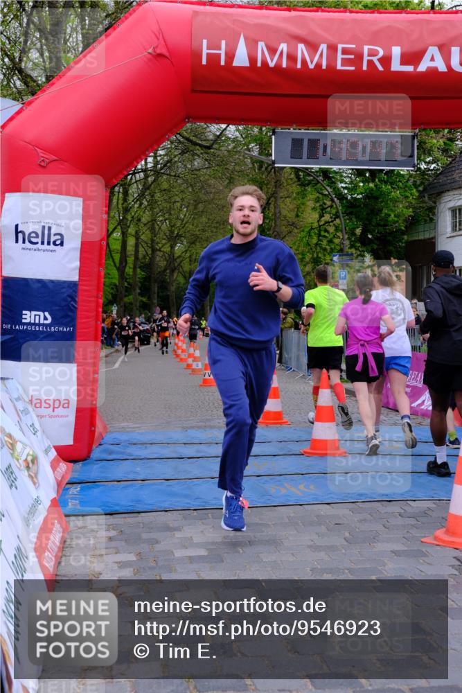 19.04.2026 - Hammer Lauf Tim E. http://msf.ph/oto/9546923 19.04.2026 12:40:55 Ziel 226, 346, 831, 931, 1170, 1209, 1224, 1263, 1621, 1733, 1825, 1831, 1919 meine-sportfotos.de